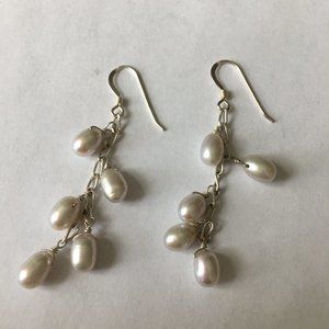 NEW Sterling silver and freshwater pearl earrings